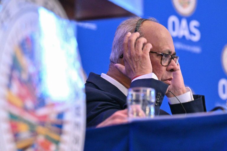 Canciller-de-Surinam-nuevo-secretario-general-de-la-OEA