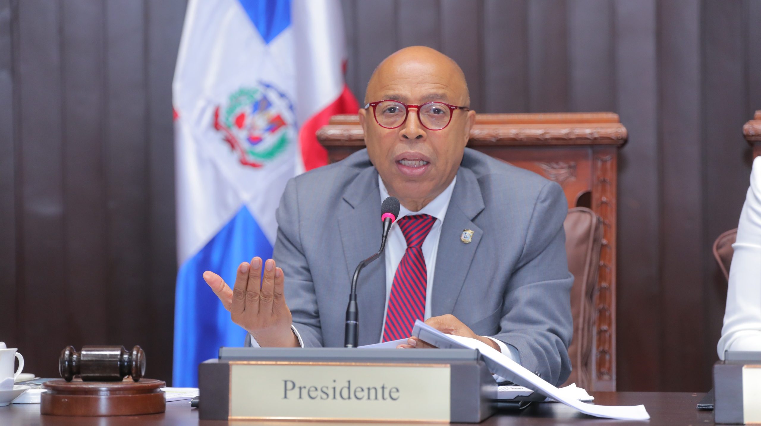 Alfredo Pacheco informa ausencia en la Cámara de Diputados se debe a situaciones de salud