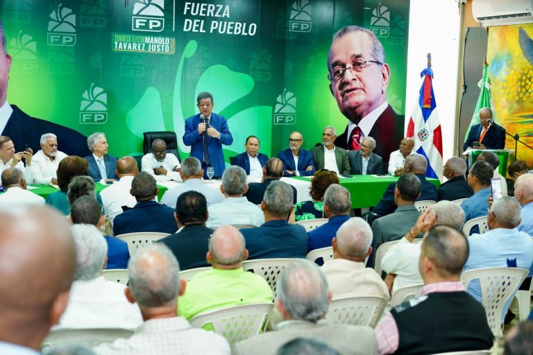 Leonel-se-reune-con-dirigentes-agropecuarios-En-2028-revolucionara-metodos-de-produccion-nacional-3