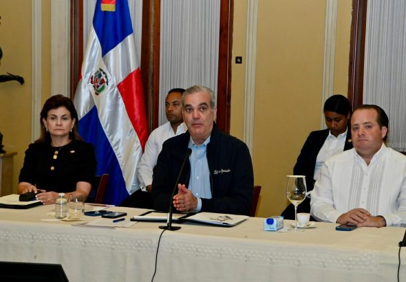 Presidente-Abinader-en-rueda-de-prensa-por-prevalencia-de-vaguada.-2